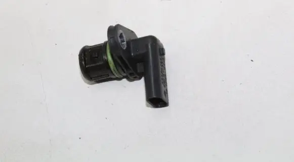 Opel Insignia A Camshaft position sensor 55580466