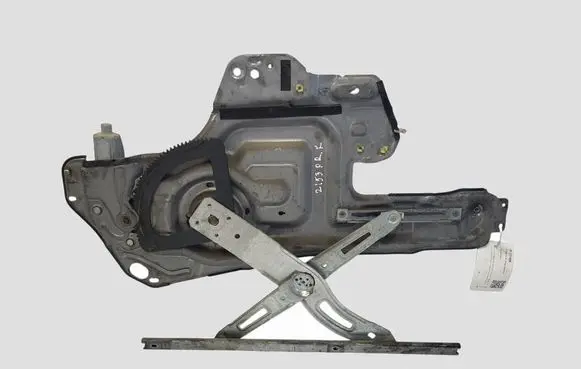 Hyundai Trajet Front door window regulator with motor 824703A000