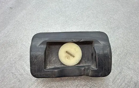 Mercedes-Benz S W221 Jacking socket point