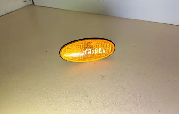 Nissan Navara D22 Front fender indicator light 6R010294 E136R010294 5317