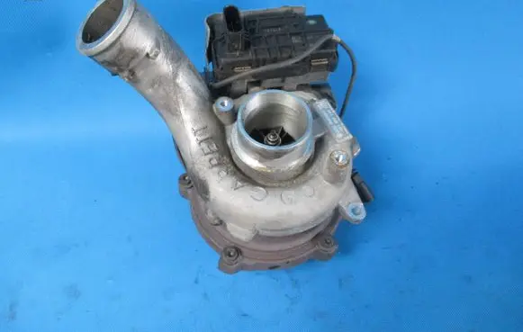 Audi A4 S4 B8 8K Turbo 059145722S