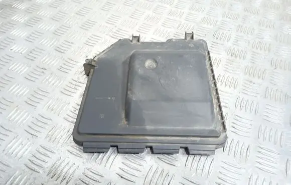 Opel Meriva A Fuse box cover 13144736