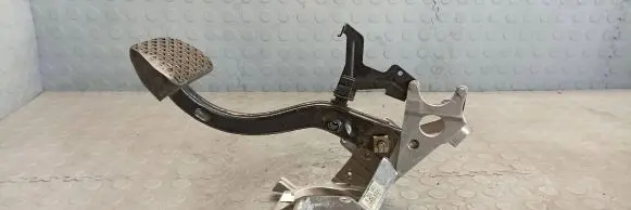 BMW 5 E39 Brake pedal 6751167