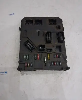 Citroen C3 Comfort/convenience module 9649811580