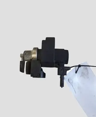 Hyundai i40 Turbo solenoid valve 394502A600
