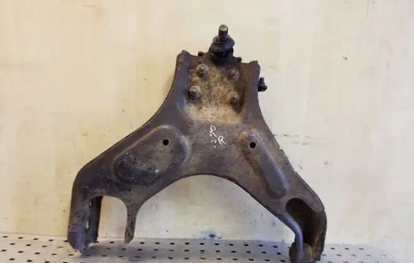 Opel Frontera B Front lower control arm/wishbone