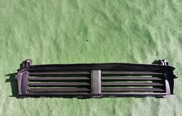Mercedes-Benz GLB x247 Intercooler air channel guide A2478851703