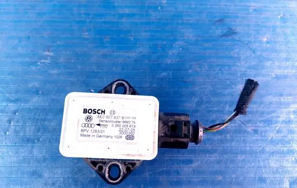 Audi A4 S4 B7 8E 8H ESP acceleration yaw rate sensor 8E0907637B 0265005618