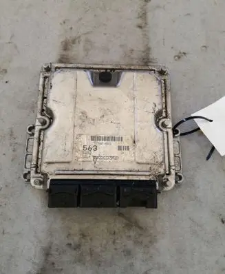 Volvo S40, V40 Engine control unit/module 0281010441