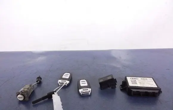Audi A8 S8 D4 4H Ignition lock 