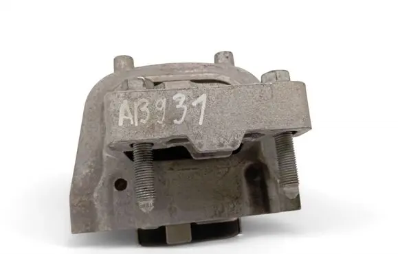 Skoda Kodiaq Engine mount bracket 3Q0199262F