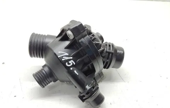 Thermostat/thermostat housing