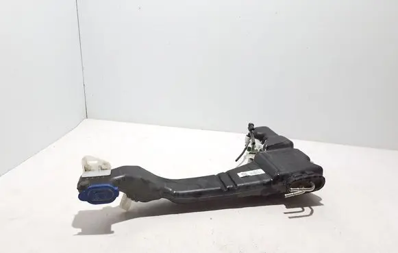 Mercedes-Benz GLE W167 Windshield washer fluid reservoir/tank A1678690100