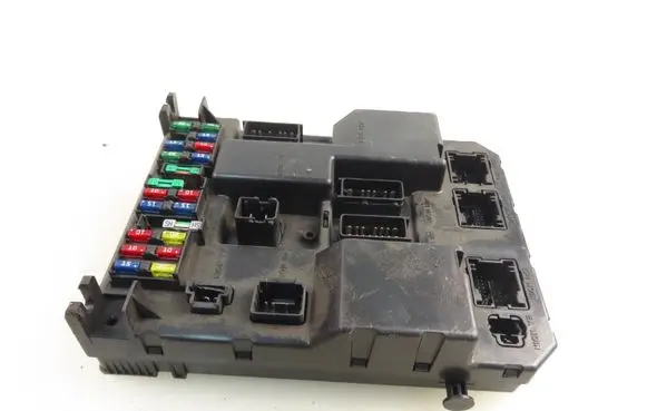 Peugeot 307 Central body control module 9651196880A 9651197580A