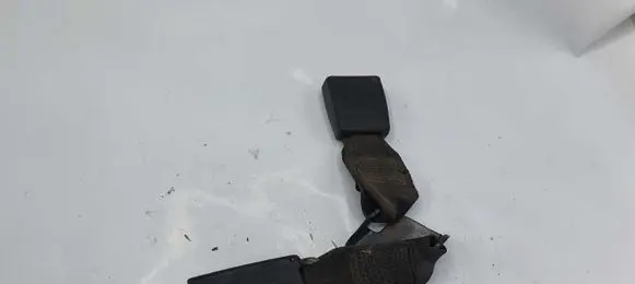 Toyota Avensis T220 Rear seatbelt buckle NOCODE