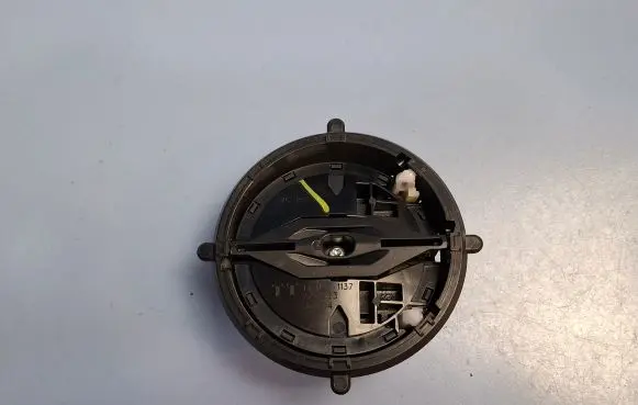 Peugeot 308 Front door wing mirror part 301004 984605179V