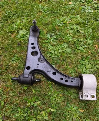 Chevrolet Volt II Front control arm 84035534