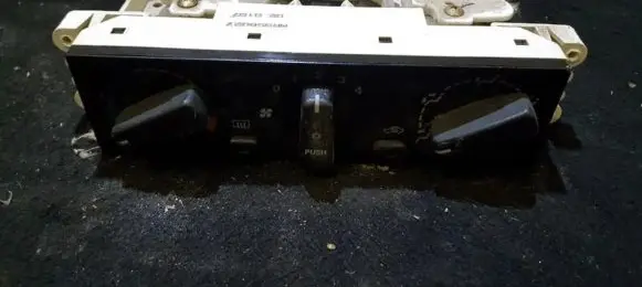 Mitsubishi Galant Climate control unit MR958027