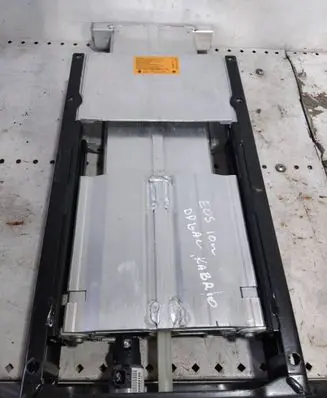 Volkswagen Eos Convertible roof roll over bar 1Q0880077C TMBB88189K