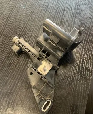 BMW 1 F20 F21 Battery relay fuse 9296149