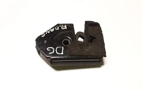 Land Rover Discovery 3 - LR3 Tailgate lock latch 51247016048 CWC500020