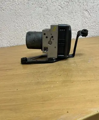 BMW X6 E71 ABS Pump 34516798525 0130108129