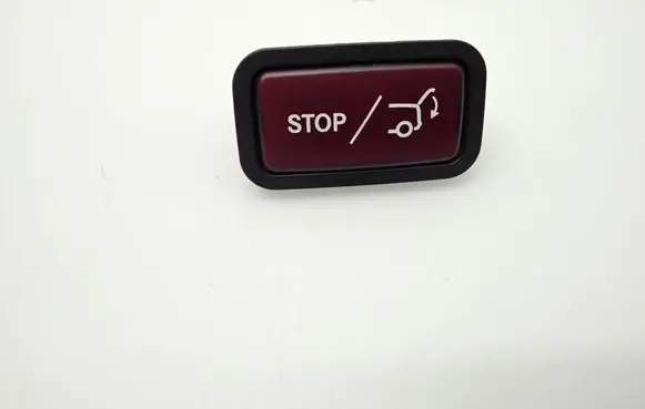 Mercedes-Benz E W212 Tailgate/boot open switch button 2128210651 31020305