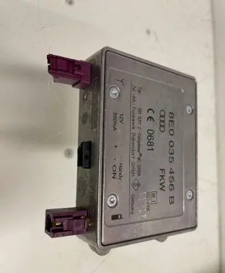 Audi A6 S6 C6 4F Antenna control unit 8E0035456B 09103112