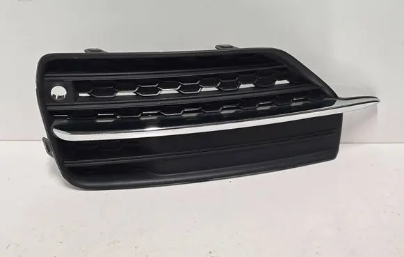 Volvo XC90 Front bumper lower grill 31383441