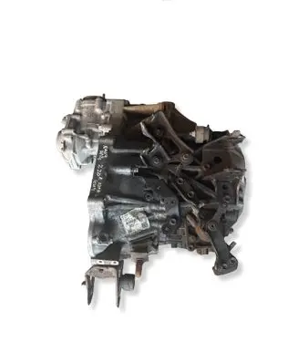 Toyota RAV 4 (XA40) Manual 6 speed gearbox HYK8F A3908237