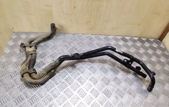 Volkswagen Touareg I Engine coolant pipe/hose 7L6121065AE 7L6121070AP