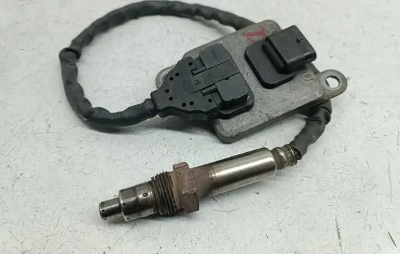 Mercedes-Benz GLC X253 C253 Lambda probe sensor A0009050008 0009050008