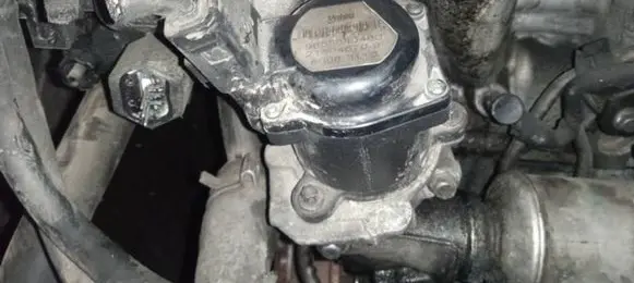 Peugeot 308 EGR valve 9685640480 21604679-9