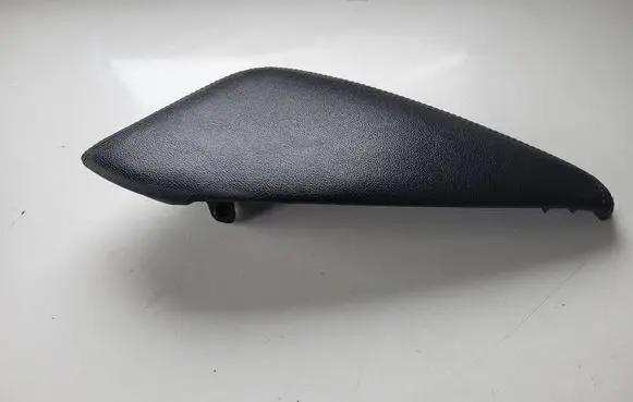 Nissan Qashqai Centre console side trim front 