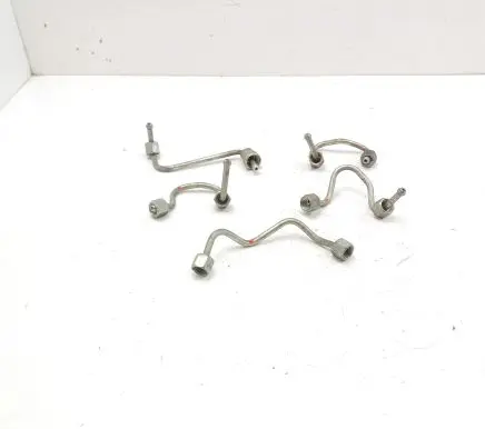 Nissan NV200 Fuel injector supply line/pipe 