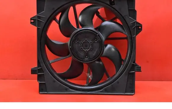 KIA Sportage Electric radiator cooling fan 25304N7071