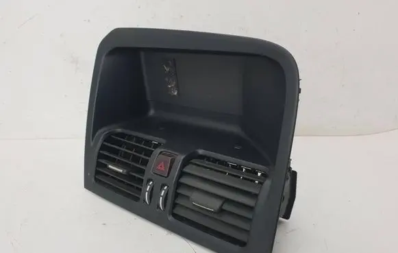 Volvo XC60 Dash center air vent grill 30791738 1867299CHAC