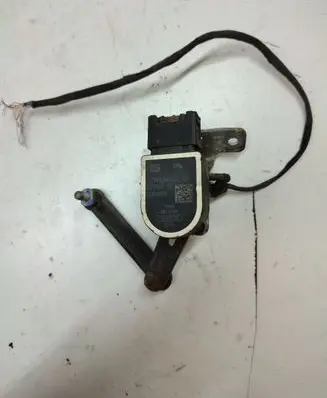 BMW 7 F01 F02 F03 F04 Headlight/headlamp level sensor 6861351