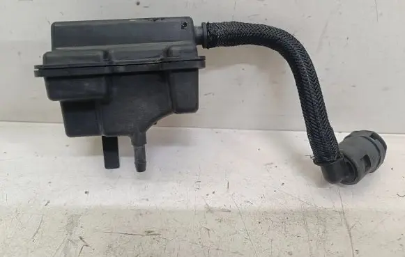 Peugeot 308 Vacuum air tank 9807593380