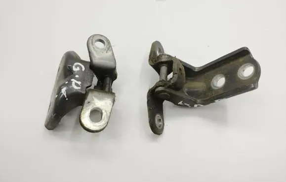 Rear door hinge set