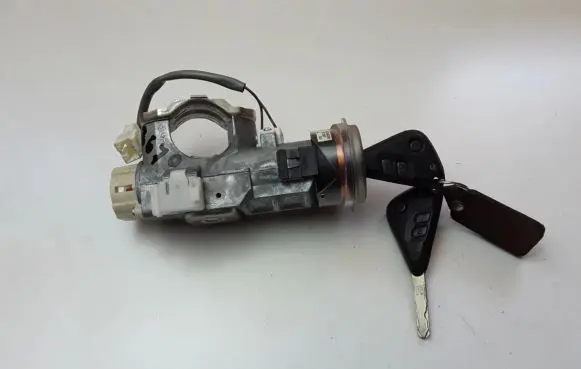 Subaru Impreza III Ignition lock 88215AG000