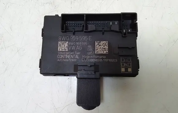 Audi A4 S4 B9 Door control unit/module 8W0959595E