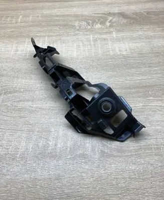 Volkswagen Golf VII Front bumper mounting bracket 5G0807184A