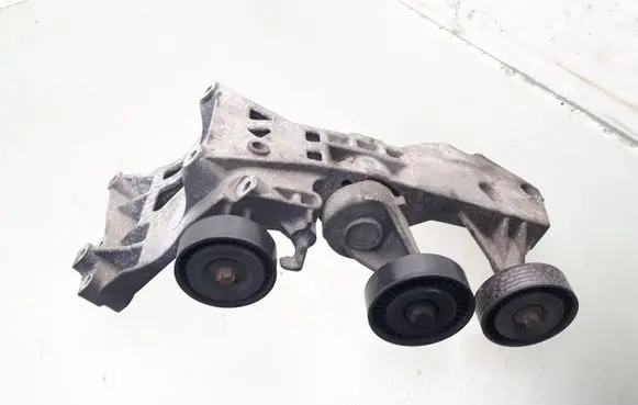 Mercedes-Benz B W245 Generator/alternator belt tensioner A2662000670