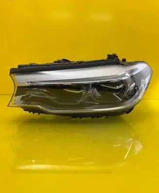 BMW 5 G30 G31 Headlight/headlamp 8499121-04