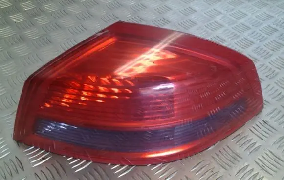 Renault Vel Satis Rear/tail lights 8200014360