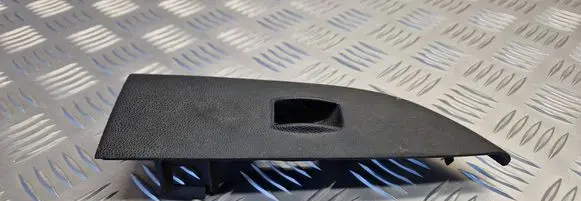 Skoda Fabia Mk1 (6Y) Front door window switch trim 6Y1867228