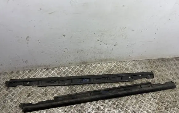 Mazda CX-5 II Sill KB7W51PS1 KB7W51PL1