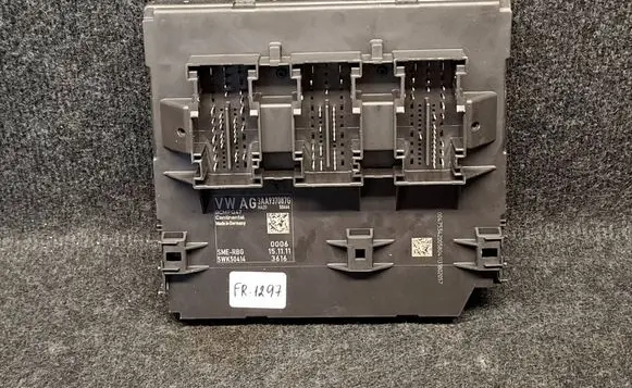 Volkswagen PASSAT B7 Comfort/convenience module 3AA937087G