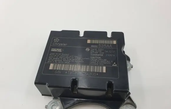 Chrysler Town u0026 Country V Airbag control unit/module 68233535AA